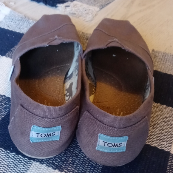 Womens Toms - Picture 2 of 4